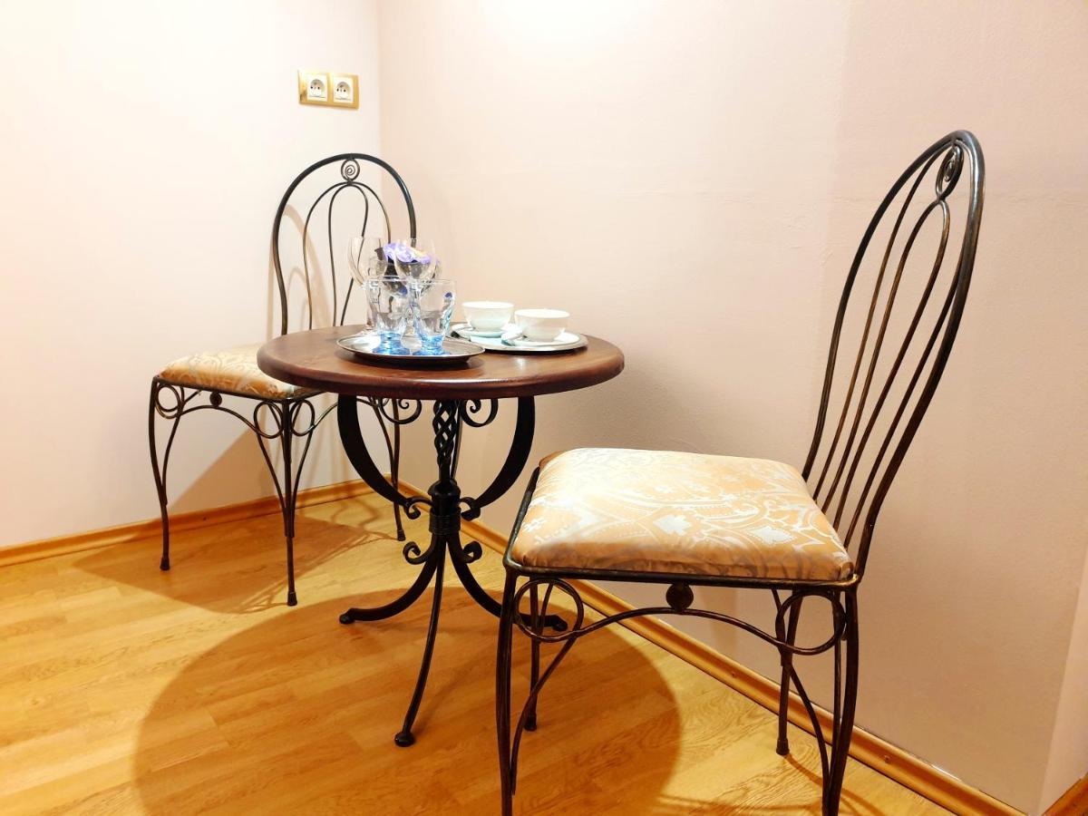 Penzion A Restauracia Toldi Galanta Buitenkant foto